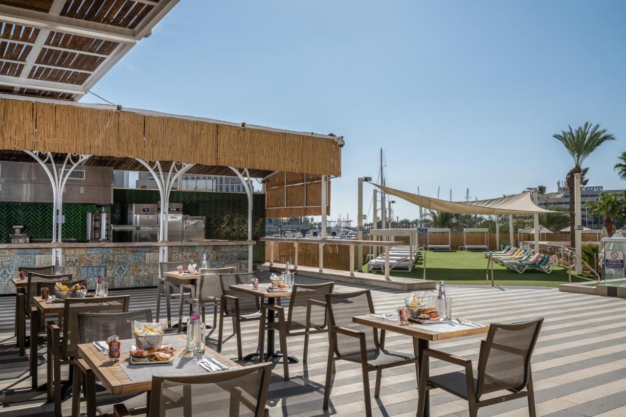 Vert Hotel Eilat By Afi Hotels 외부 사진 The rooftop bar